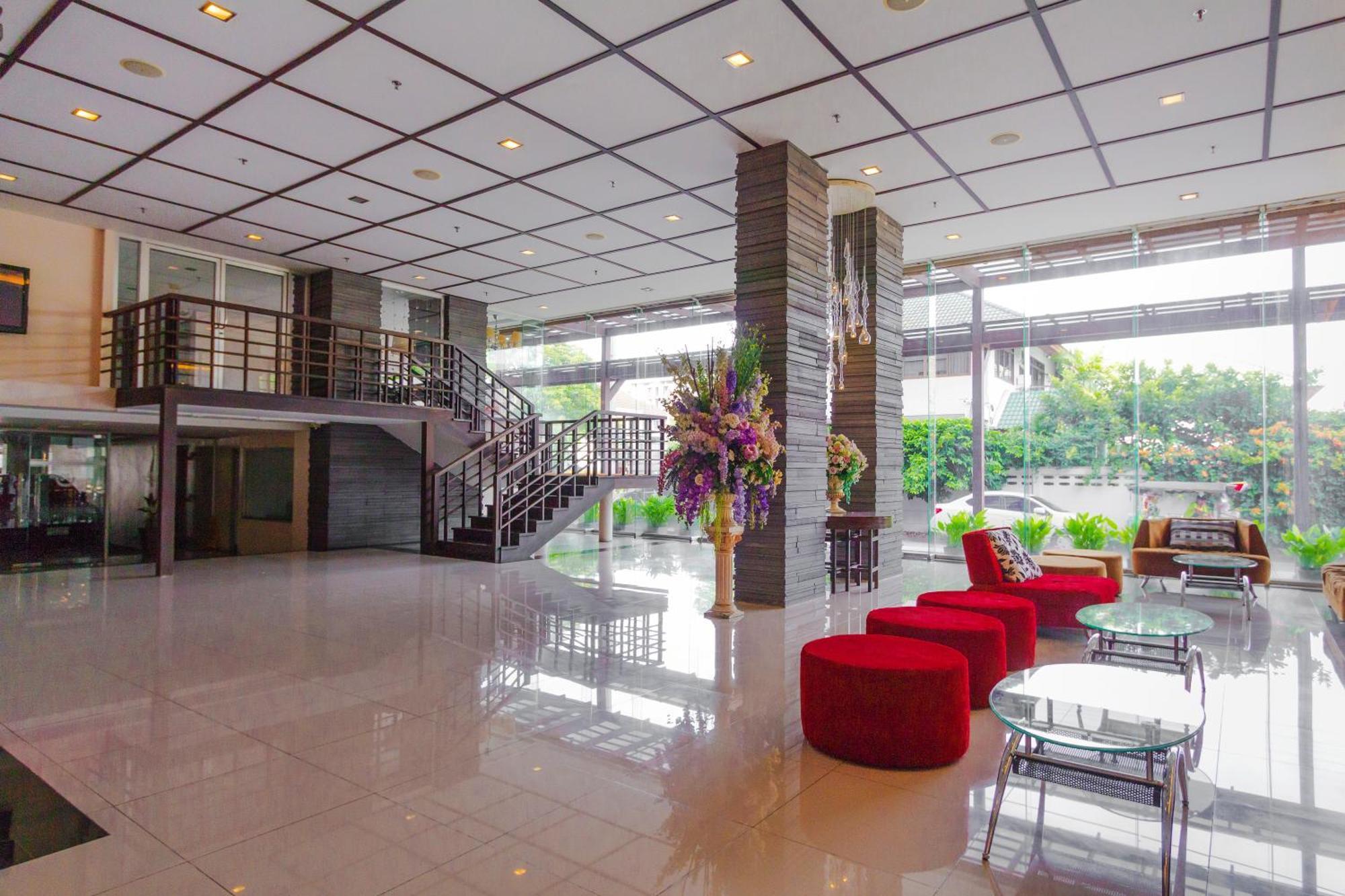 Mayflower Grande Hotel Chiang Mai Exterior foto