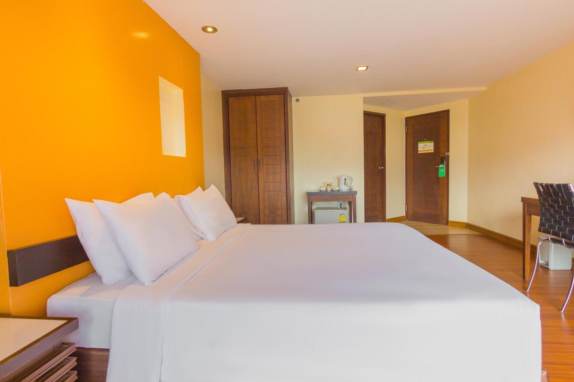 Mayflower Grande Hotel Chiang Mai Exterior foto